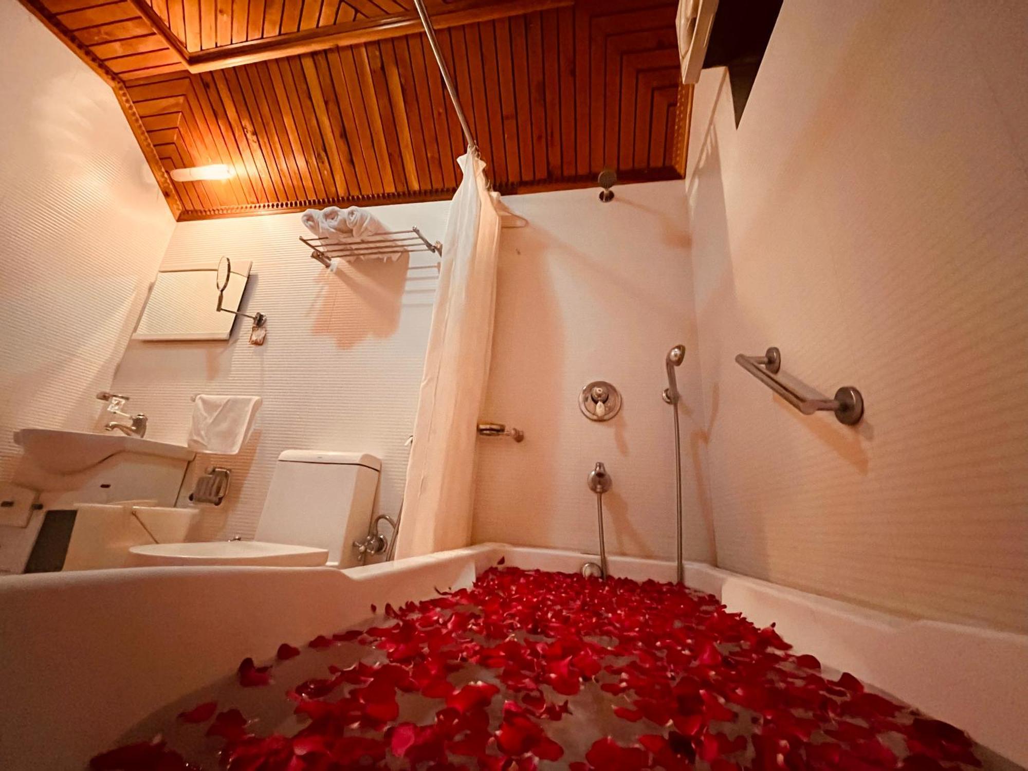 Hotel Hill View, Mussoorie - Near Jw Marriott Mussoorie, M 77377-32479 Extérieur photo